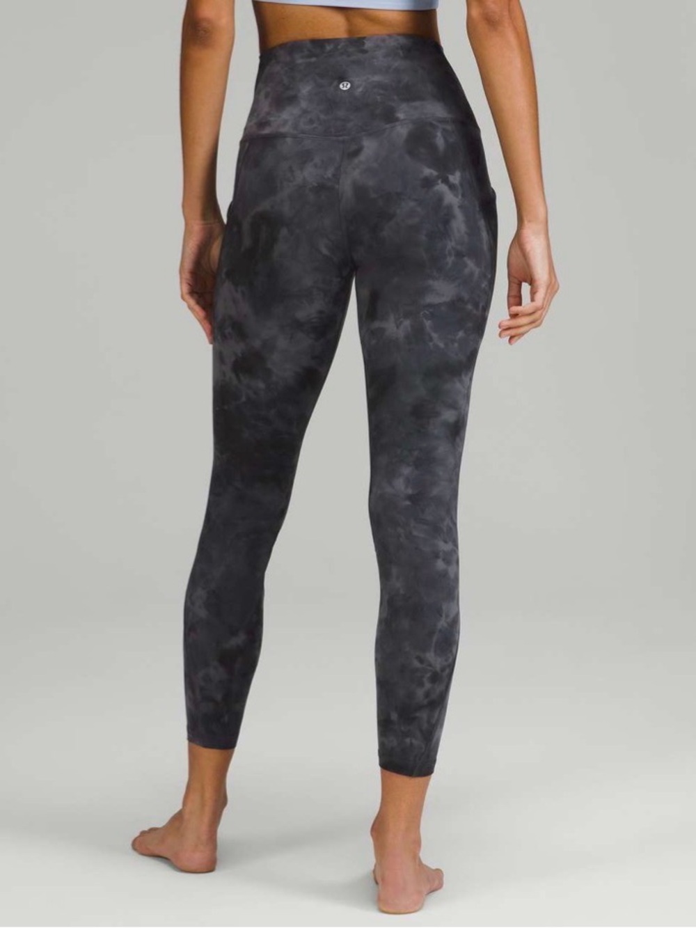 Lululemon Tie-Dye align Leggings w/pockets size 4 - Picture 2 of 5